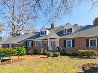 646 4th St NE, Hickory, NC 28601