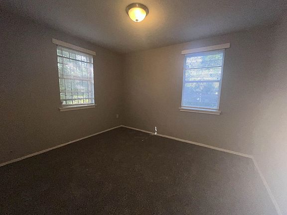 5th image of 2860 Hale Ave