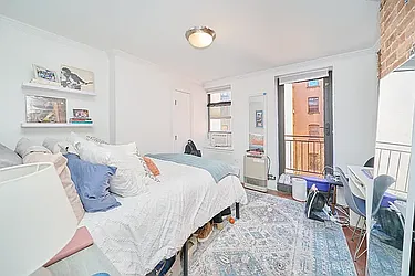 Rented by Living New York