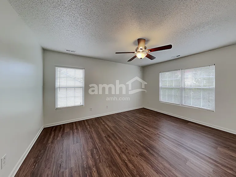 417 Magna Dr — Photo 10