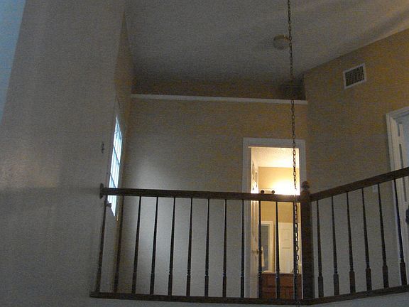 3rd image of 5515 Twin Timbers Dr