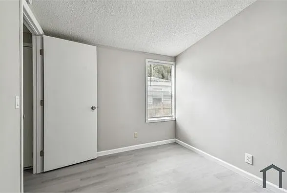 10607 Bay Hills Cir — Photo 18