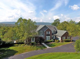 8 Stone Hill Rd, Stockbridge, MA 01262