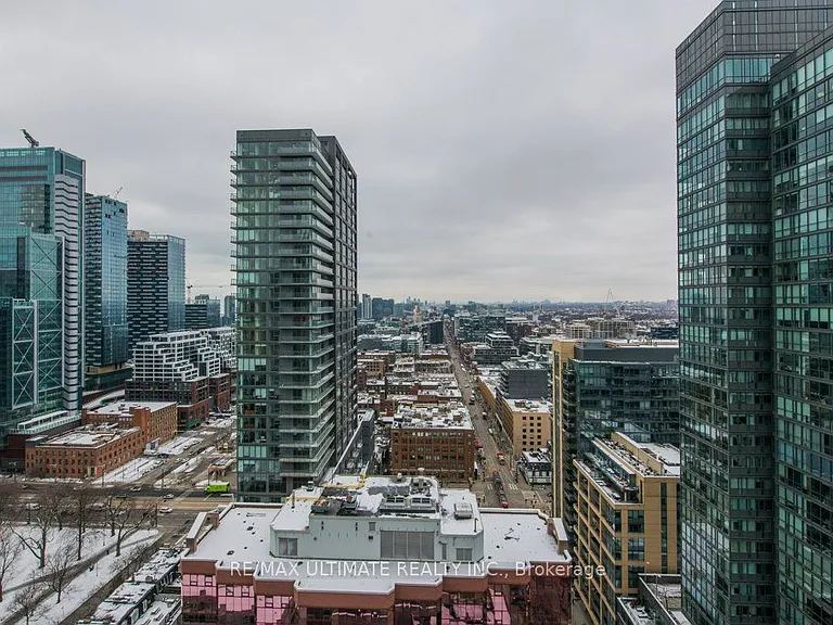 375 King St W #2710 — Photo 20