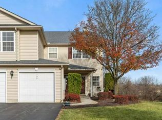 122 Sparrow Rd, Hummelstown, PA 17036