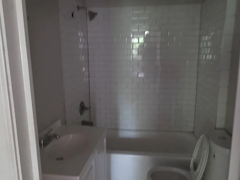 1717 Sora St — Photo 4