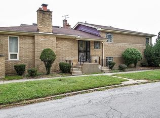 9001 S Ridgeland Ave, Chicago, IL 60617