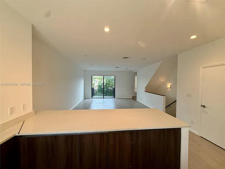 119 NE 6th St #119 — Photo 8