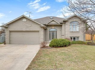 831 Lawndale Ave, Kingsville, ON N9Y3S5