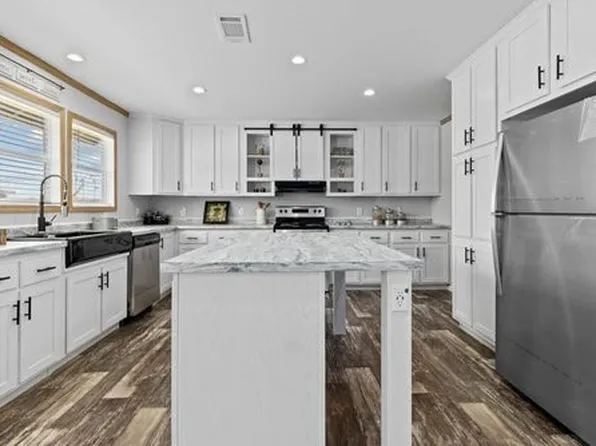 172 El Dorado St, Decatur, TX 76234