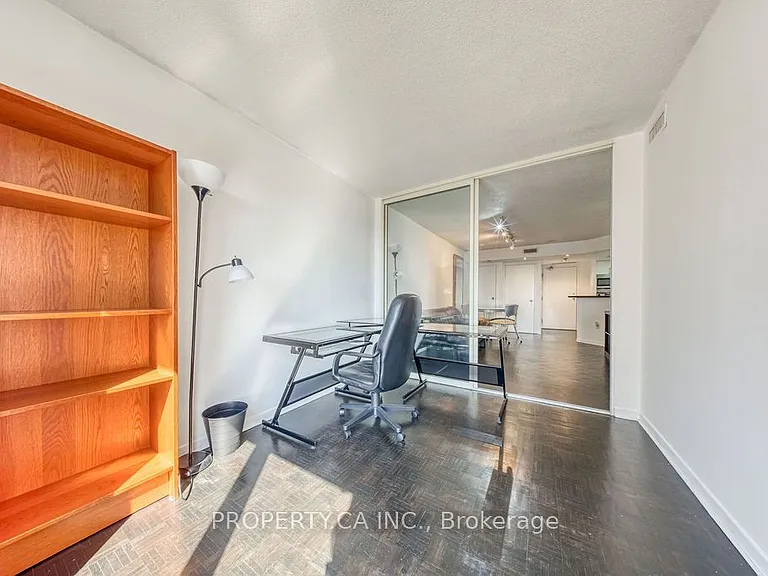 1001 Bay St #2902 — Photo 19