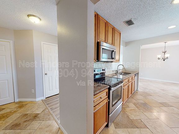 3rd image of 14089 Lumberton Falls Dr