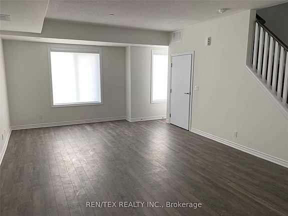 3rd image of 3580 Lakeshore Rd W #3