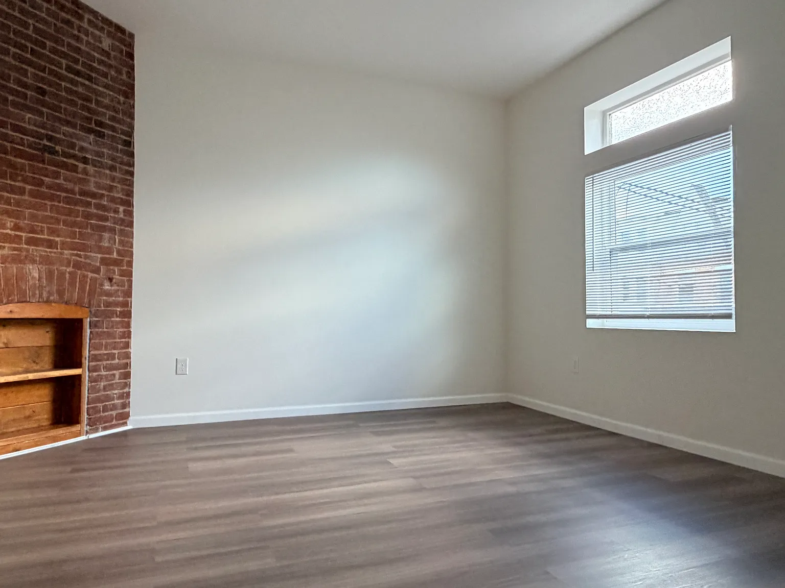 3610 Parkview Ave — Photo 2
