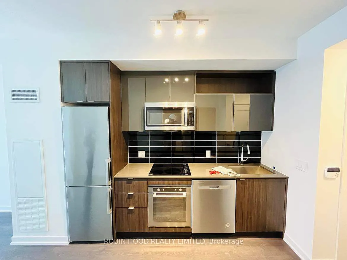 Building Photo - 121 Lower Sherbourne St #359