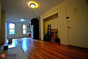 Rented by Wave Real Estate Group