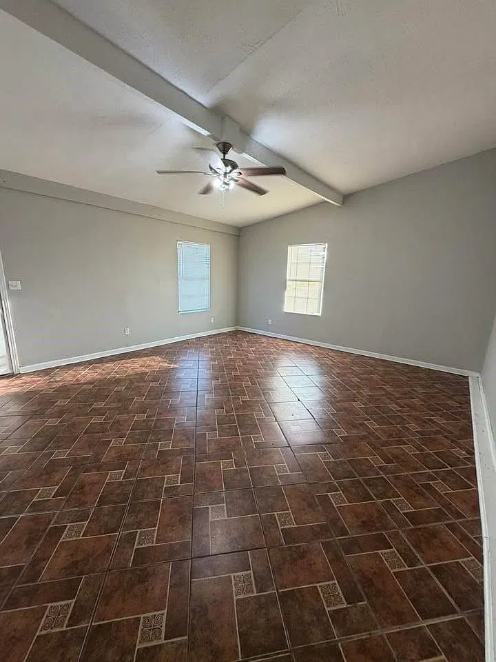 2 bed, 2.0 bath, 1088 sqft, $1,150 — Photo 2