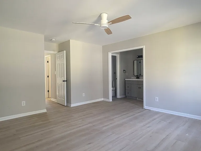Main bedroom