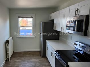 802 E 34th St #9, Tacoma, WA 98404