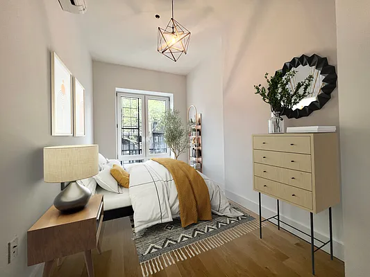 Rented by Pear NYC LLC | media 14