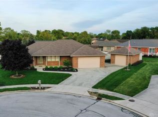 108 Warwick Ct, Greenville, OH 45331