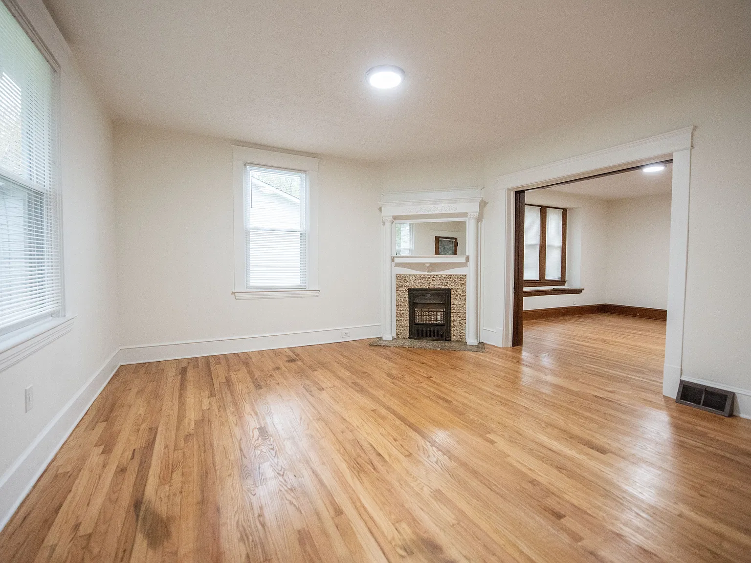 5195 Dover Center Rd — Photo 1