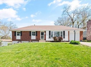 201 SW Rogers Dr, Lees Summit, MO 64081