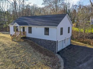17 Mount Zion Rd, Marlboro, NY 12542
