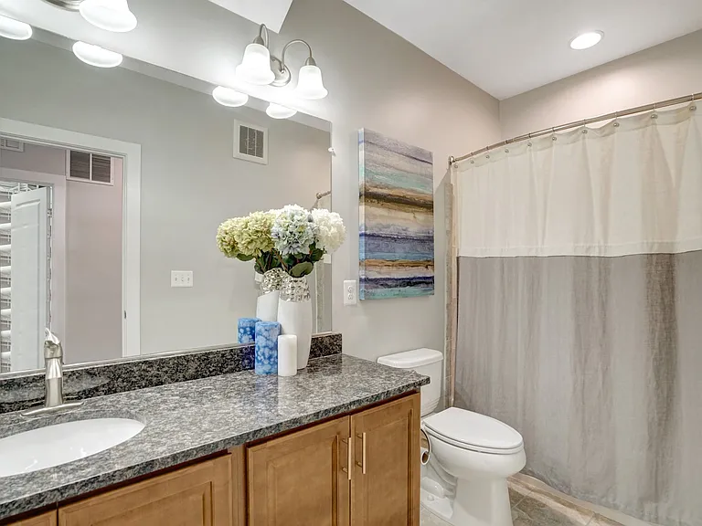 2nd Floor Bathroom.