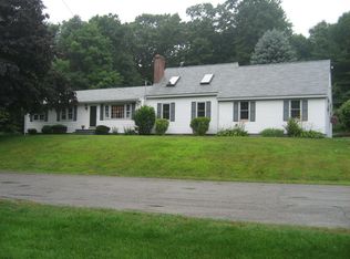 37 Crown Rd, Westford, MA 01886