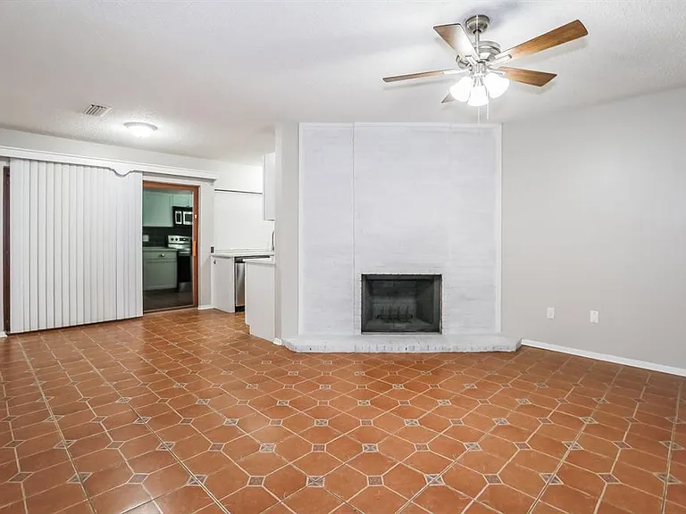 2916 White Oak Ln — Photo 21