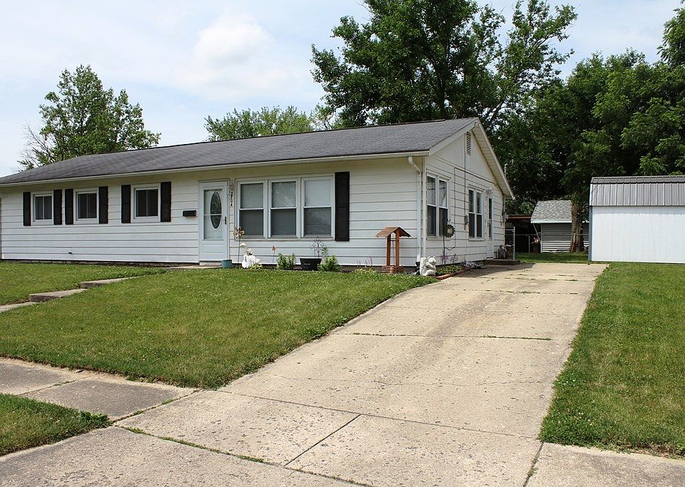 1st image of 2704 Davis Dr