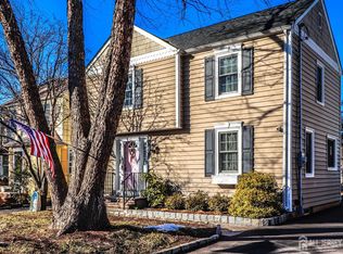 161 E Chestnut Ave, Metuchen, NJ 08840