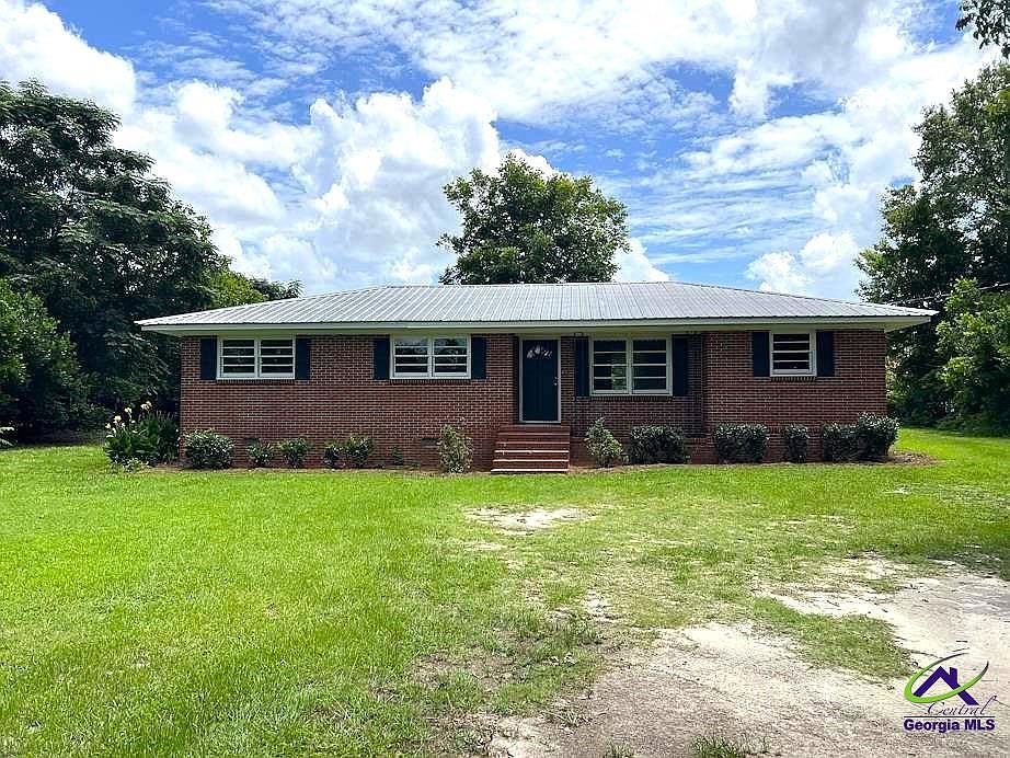 1st image of 174 Lucas Rd