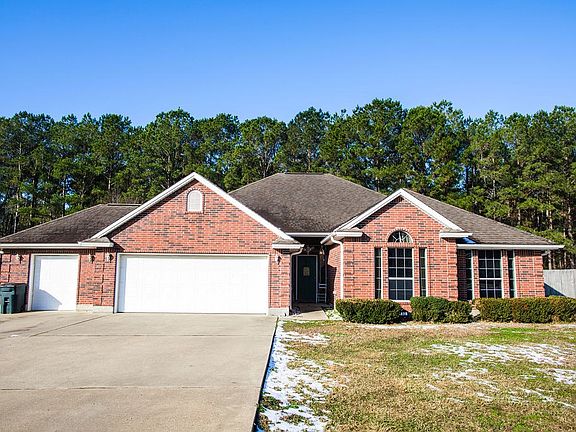 3rd image of 190 Creekwood Dr