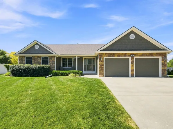 106 Cheyenne Dr, Junction City, KS 66441