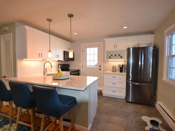 18 Austin Ct #D, Saugus, MA 01906