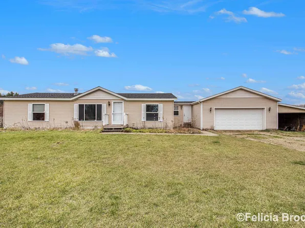 2517 Daisy Ln, Middleville, MI 49333