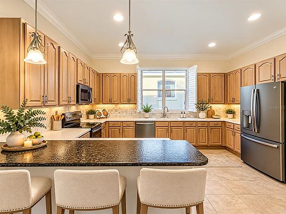 5th image of 4810 SABLE RIDGE COURT