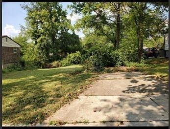 3rd image of 3828 Iberis Ave