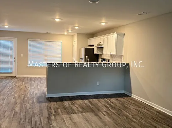 313 Ashigan St, Union City, GA 30291