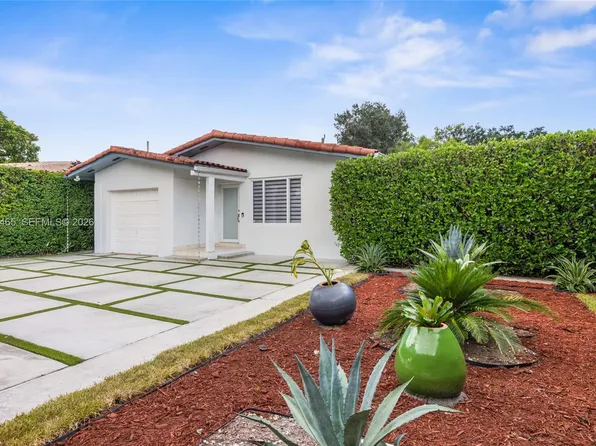 2121 Red Rd, Miami, FL 33155