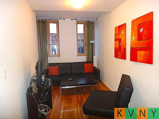 Rented by KVNY Soho | media 57