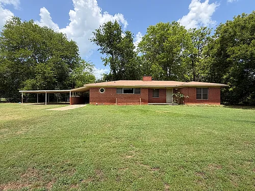 3953 State Highway 154 E Photo 1