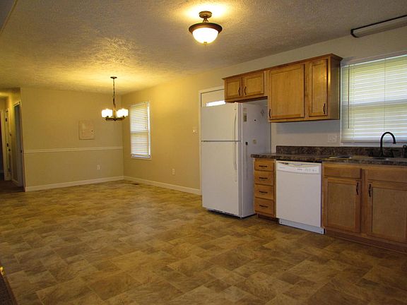 3rd image of 436 Dale Ave