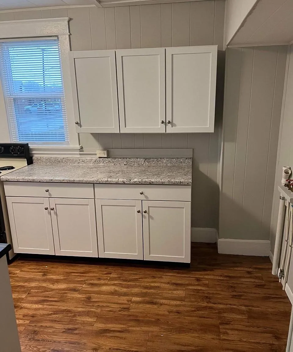 3 bed, 1.5 bath, 1240 sqft, $1,200 — Photo 4