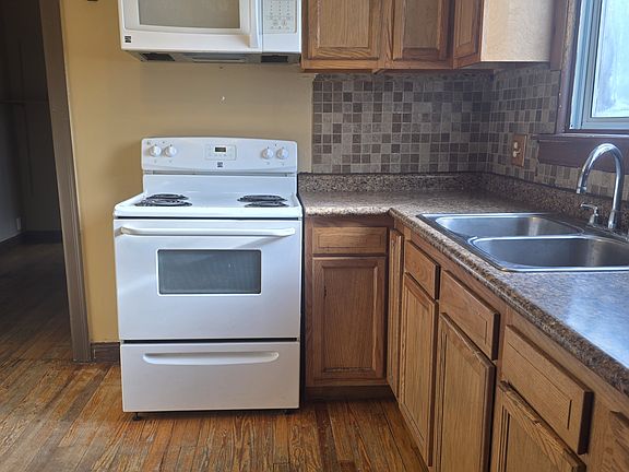 4th image of 1718 W 1st St