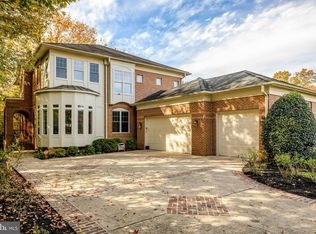 6941 Pine Crest Ave, Mc Lean, VA 22101