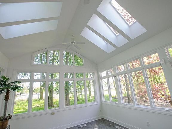 3rd image of 2070 Havenswood Pl