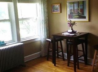 18 Grove St, Massapequa, NY 11758